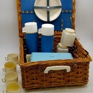 Vintage 1950-1960 Picnic Basket Sirram of England / Travel Outdoor Dish Set